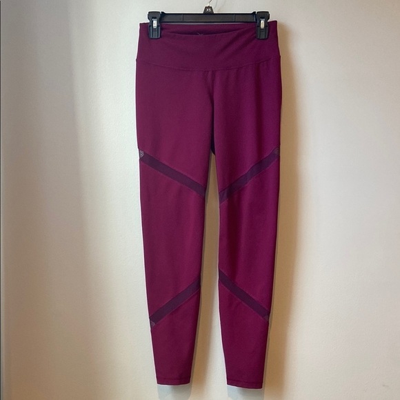 Old Navy Pants - Old Navy Active Women’s Burgundy Leggings, Medium
